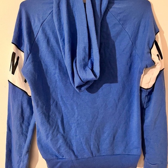 Pink sweater - Picture 2 of 2